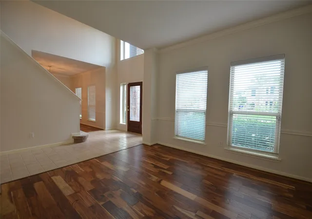 Photo 3 of Single family home for sale at 1504 Pine Grv Ln, Pearland, TX 77581 | MLS# 93062582 | Listing updated on 2026-09-26