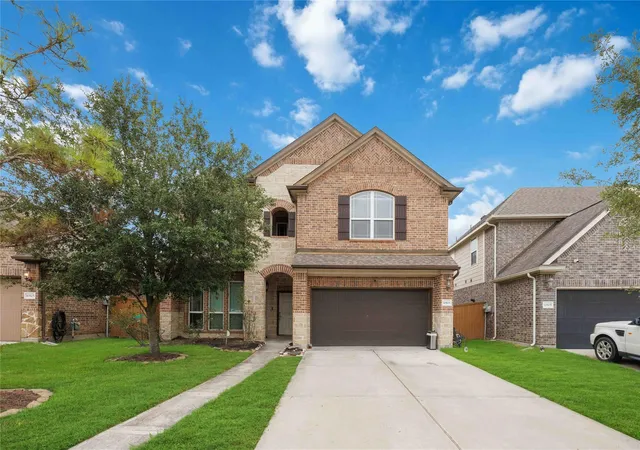 Photo 1 of Single family home for sale at 10601 Clouds Rest Dr, Rosharon, TX 77583 | MLS# 37670496 | Listing updated on 2026-09-15