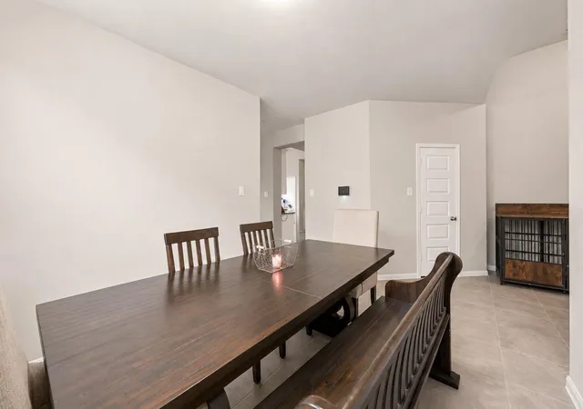 Photo 4 of Single family home for sale at 10601 Clouds Rest Dr, Rosharon, TX 77583 | MLS# 37670496 | Listing updated on 2026-09-15