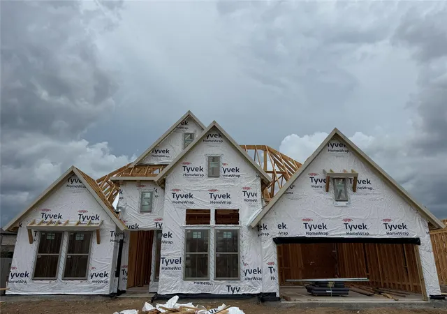 Photo 3 of Single family home for sale at 2711 Meyer Lemon Tree Dr, Manvel, TX 77578 | MLS# 79209798 | Listing updated on 2026-09-05
