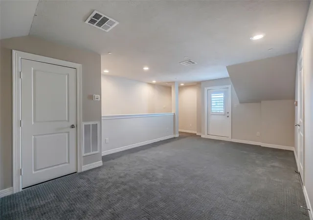 Photo 41 of Townhouse for sale at 1374 Lake Pointe Pkwy, Sugar Land, TX 77478 | MLS# 83398559 | Listing updated on 2026-09-17