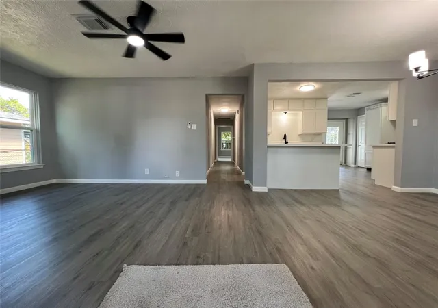 Photo 4 of Sale Pending at 607 Ogilvie St, Houston, TX 77017 | MLS# 55409367 | Listing updated on 2026-10-07
