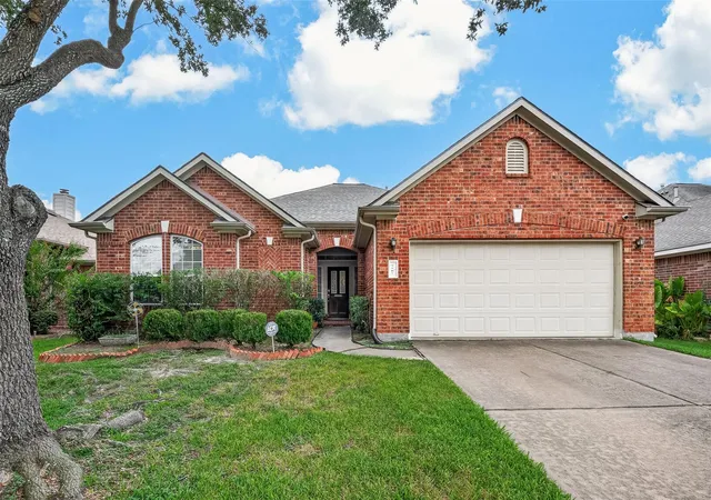 Photo 1 of Sale Pending at 9507 Carsonmont Ln, Houston, TX 77070 | MLS# 26076558 | Listing updated on 2026-09-16