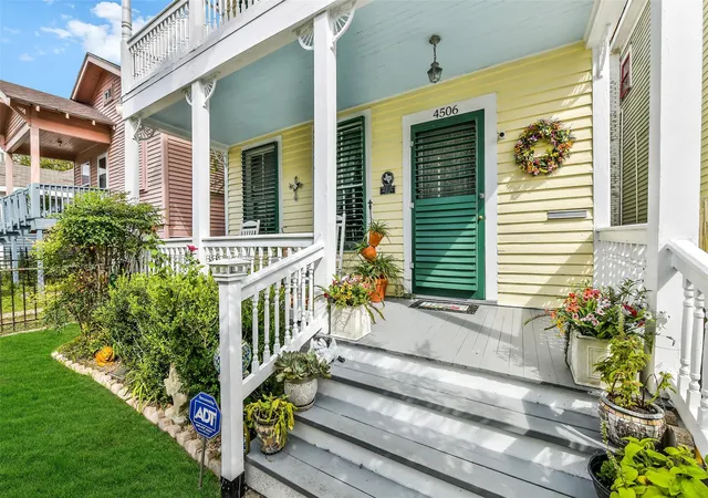 Photo 3 of Single family home for sale at 4506 Ave K, Galveston, TX 77551 | MLS# 16658823 | Listing updated on 2026-09-04