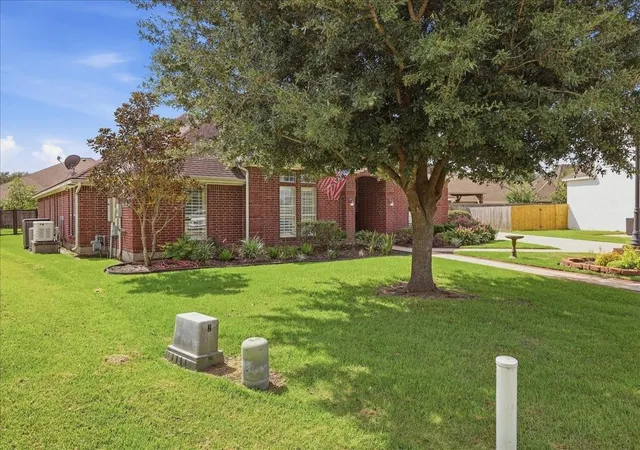 Photo 3 of Single family home for sale at 6320 Meadow Mist St, Orange, TX 77632 | MLS# 67557099 | Listing updated on 2026-09-23