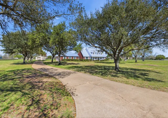 Photo 4 of Single family home for sale at 3232 Blue Grass Dr, Richmond, TX 77406 | MLS# 92064311 | Listing updated on 2026-10-07