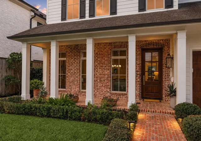 Photo 2 of Single family home for sale at 9705 Larston St, Houston, TX 77055 | MLS# 95467175 | Listing updated on 2026-09-19