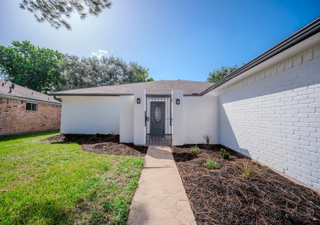 Photo 3 of Single family home for sale at 1126 Beechbend Dr, Missouri City, TX 77489 | MLS# 51397069 | Listing updated on 2026-09-17