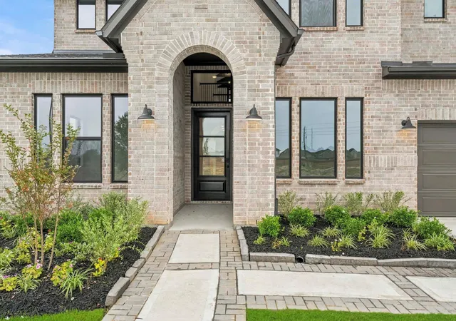 Photo 3 of Single family home for sale at 7703 Greyson Grv Dr, Katy, TX 77493 | MLS# 94561560 | Listing updated on 2026-09-18