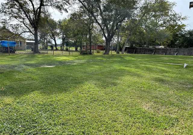 Photo 6 of Single family home for sale at 908 Main St, Anahuac, TX 77514 | MLS# 81755955 | Listing updated on 2026-09-24