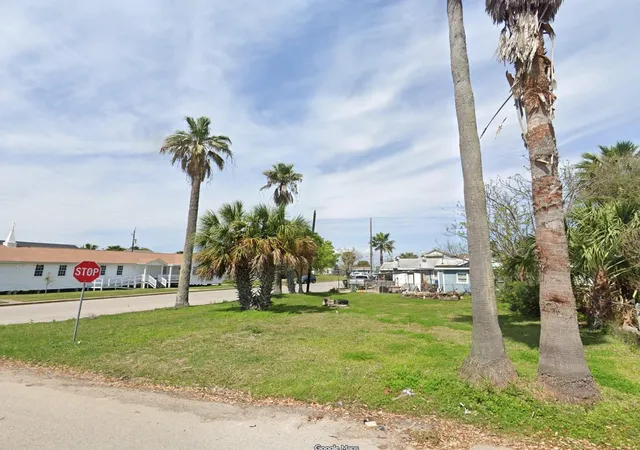 Photo 2 of Land for sale at 5528 Ave P 1/2, Galveston, TX 77551 | MLS# 63741835 | Listing updated on 2026-09-09