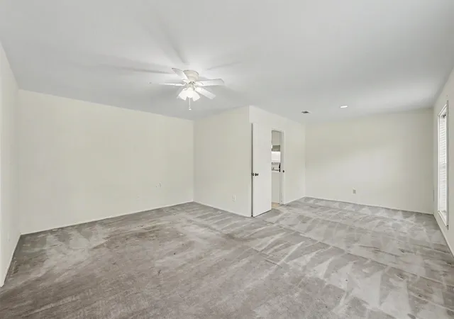 Photo 3 of Sale Pending at 1918 Ashford Holw Ln, Houston, TX 77077 | MLS# 21598391 | Listing updated on 2026-10-05
