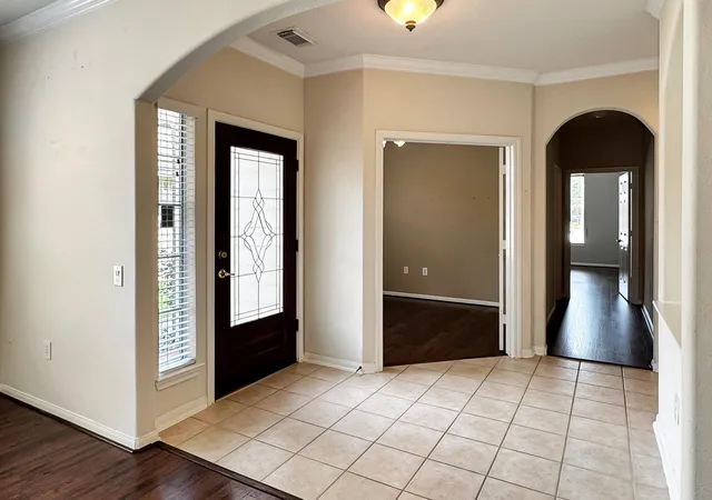 Photo 3 of Single family home for sale at 2312 Messina Dr, Pearland, TX 77581 | MLS# 10276113 | Listing updated on 2026-09-11