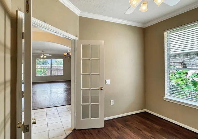 Photo 3 of Single family home for sale at 2312 Messina Dr, Pearland, TX 77581 | MLS# 10276113 | Listing updated on 2026-09-11
