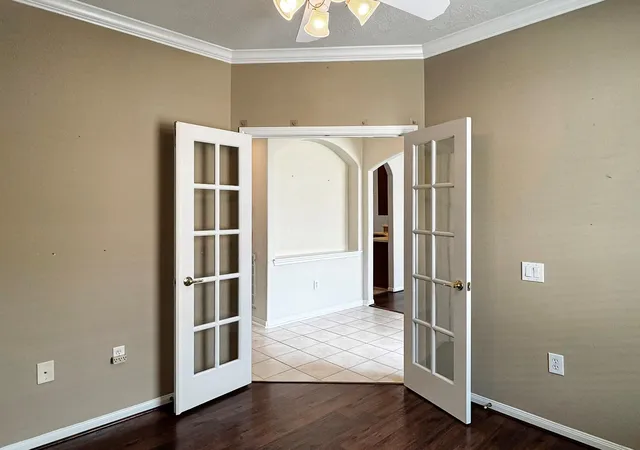 Photo 4 of Single family home for sale at 2312 Messina Dr, Pearland, TX 77581 | MLS# 10276113 | Listing updated on 2026-09-11