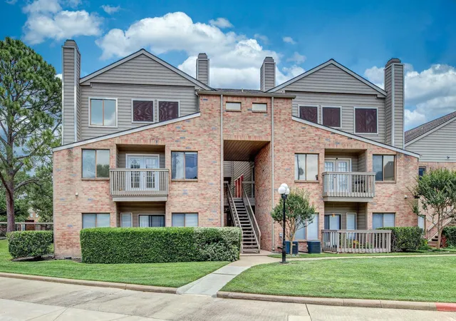 Townhouse for sale at 2023 Gentryside Dr #508, Houston, TX 77077 | MLS# 84774952