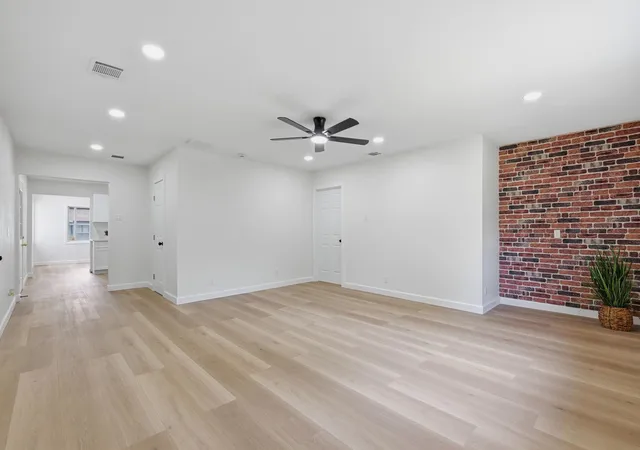Photo 2 of Single family home for sale at 1406 Pleasantville Dr, Houston, TX 77029 | MLS# 47627454 | Listing updated on 2026-09-18