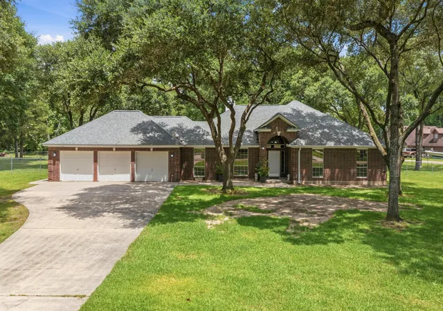 Photo 2 of Single family home for sale at 15423 Willis Way, Conroe, TX 77384 | MLS# 56693232 | Listing updated on 2026-09-09