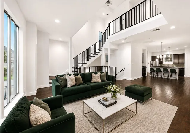 Photo 2 of Single family home for sale at 2706 Leeland St, Houston, TX 77003 | MLS# 81788524 | Listing updated on 2026-09-23