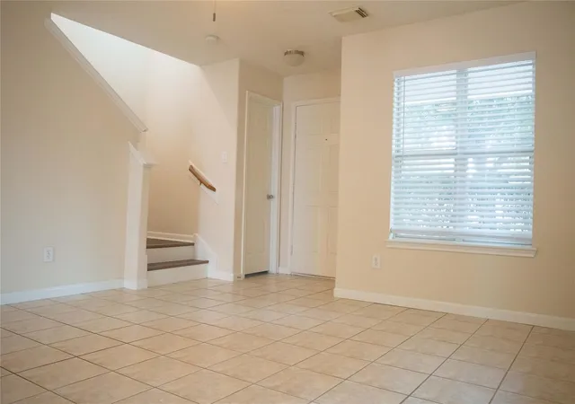 Photo 3 of Single family home for sale at 19442 Bold River Rd, Tomball, TX 77375 | MLS# 2439302 | Listing updated on 2026-09-23