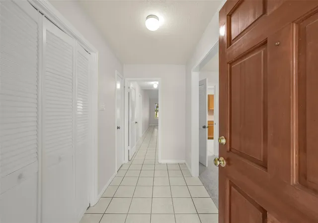 Photo 3 of Sale Pending at 15707 Fincher Dr, Friendswood, TX 77546 | MLS# 42787311 | Listing updated on 2026-09-16