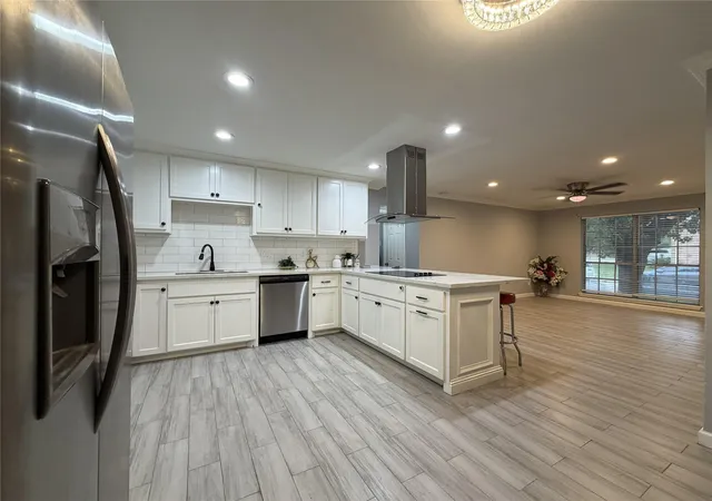 Photo 2 of Condo for sale at 7703 Moonmist #B, Houston, TX 77036 | MLS# 59733395 | Listing updated on 2026-09-02