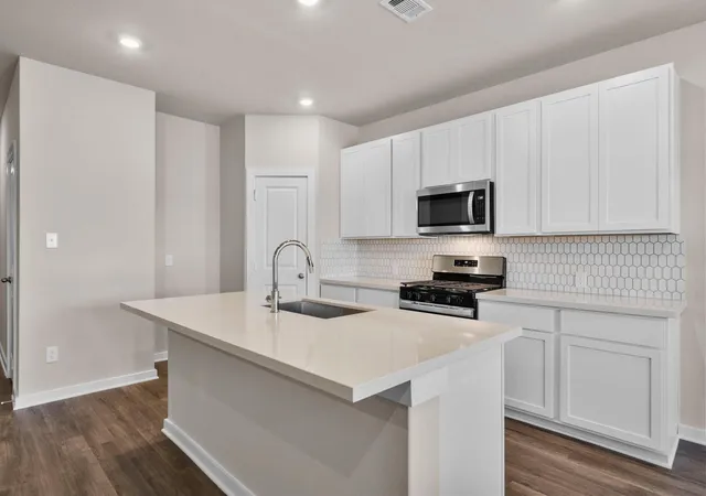 Photo 3 of Single family home for sale at 19038 Cetara Villa Dr, Hockley, TX 77447 | MLS# 78409671 | Listing updated on 2026-10-20