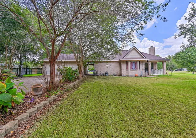 Photo 1 of Sale Pending at 7003 Amie Ln #CR879, Pearland, TX 77584 | MLS# 37535671 | Listing updated on 2026-09-28