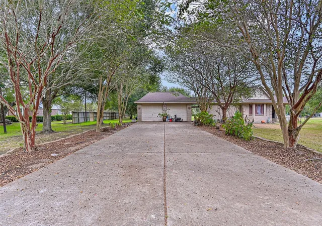 Photo 3 of Sale Pending at 7003 Amie Ln #CR879, Pearland, TX 77584 | MLS# 37535671 | Listing updated on 2026-09-28