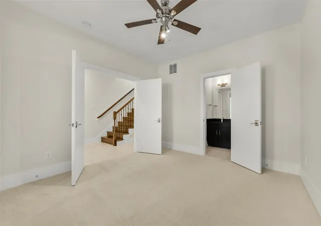 Photo 4 of Sale Pending at 1403 Nagle St, Houston, TX 77003 | MLS# 60099546 | Listing updated on 2026-09-17
