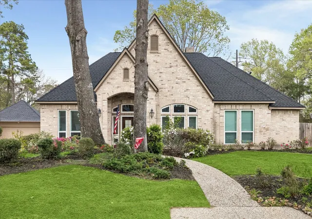 Photo 1 of Single family home for sale at 2102 Grand Mesa Dr, Kingwood, TX 77345 | MLS# 43532069 | Listing updated on 2026-09-25
