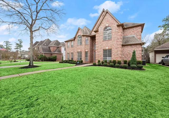 Photo 3 of Single family home for sale at 17107 Wunder Hl Dr, Spring, TX 77379 | MLS# 40943746 | Listing updated on 2026-09-21