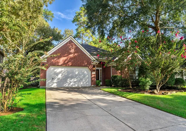 Photo 2 of Single family home for sale at 31 Canoe Birch Pl, Spring, TX 77382 | MLS# 81651596 | Listing updated on 2026-09-06