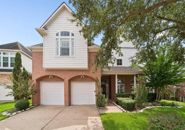 Photo 2 of Single family home for sale at 6011 Katie Leigh Ln, Sugar Land, TX 77479 | MLS# 48326721 | Listing updated on 2026-10-03