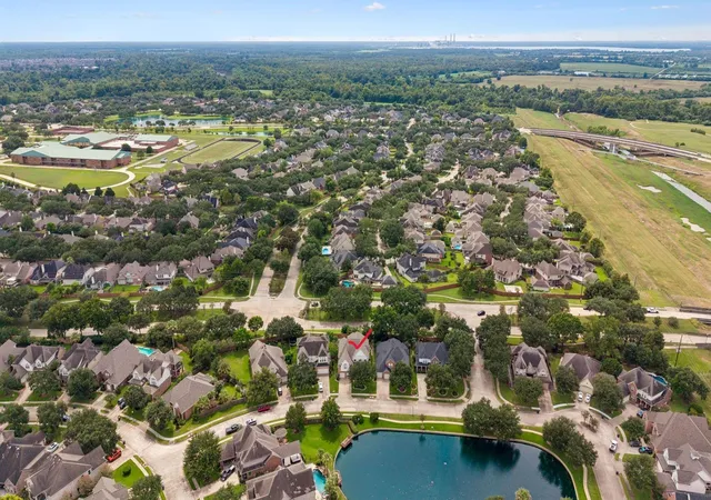 Photo 3 of Single family home for sale at 6011 Katie Leigh Ln, Sugar Land, TX 77479 | MLS# 48326721 | Listing updated on 2026-10-03