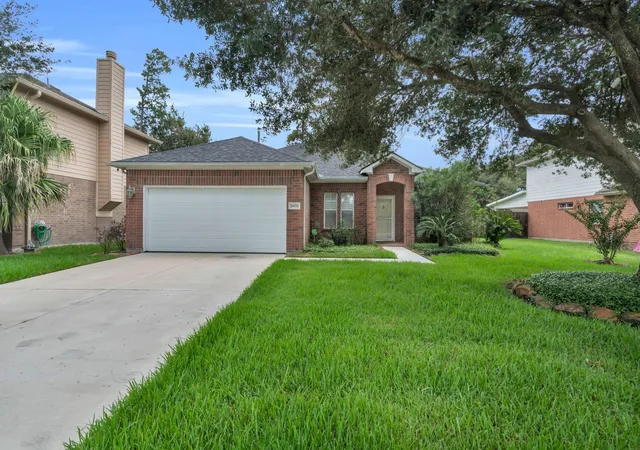 Photo 1 of Single family home for sale at 26711 Cypresswood Dr, Spring, TX 77373 | MLS# 32140324 | Listing updated on 2026-09-16