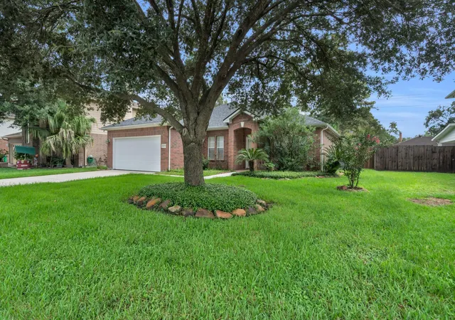 Photo 2 of Single family home for sale at 26711 Cypresswood Dr, Spring, TX 77373 | MLS# 32140324 | Listing updated on 2026-09-16