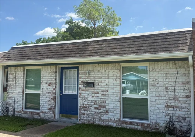 Photo 1 of Condo for sale at 707 S 2nd Street, La Porte, TX 77571 | MLS# 73812388 | Listing updated on 2026-09-12
