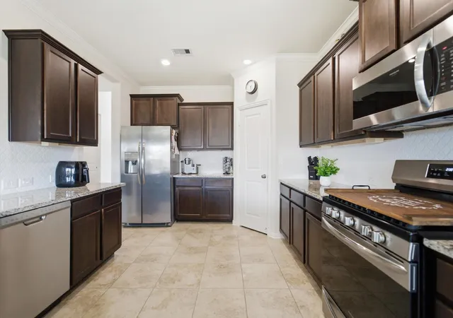 Photo 3 of Single family home for sale at 1615 Bayou Bnd Ln, Katy, TX 77493 | MLS# 16446595 | Listing updated on 2026-09-18