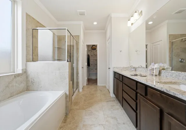 Photo 4 of Single family home for sale at 1615 Bayou Bnd Ln, Katy, TX 77493 | MLS# 16446595 | Listing updated on 2026-09-19