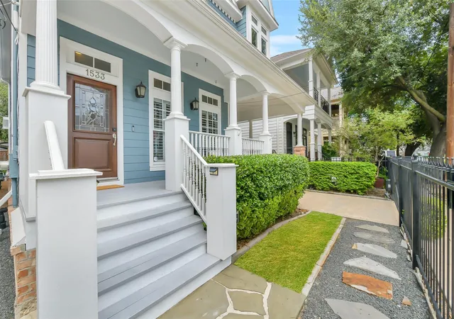 Photo 2 of Sale Pending at 1533 Blair St, Houston, TX 77008 | MLS# 6509168 | Listing updated on 2026-09-19