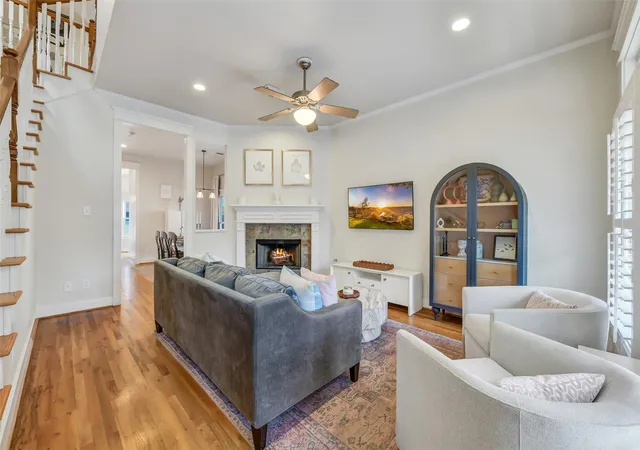 Photo 3 of Sale Pending at 1533 Blair St, Houston, TX 77008 | MLS# 6509168 | Listing updated on 2026-09-19