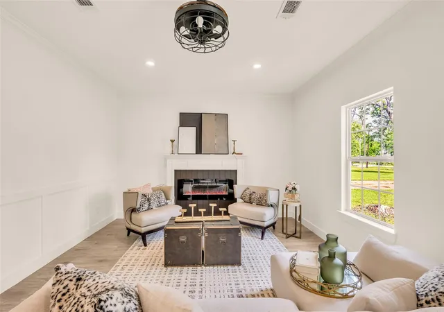 Photo 2 of Single family home for sale at 407 Harris Rd, Highlands, TX 77562 | MLS# 48823824 | Listing updated on 2026-09-18