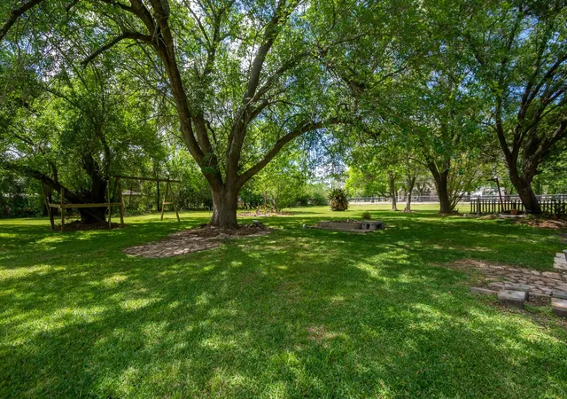 Photo 19 of Single family home for sale at 6811 Cemetary Rd, Manvel, TX 77578 | MLS# 83022334 | Listing updated on 2026-09-11