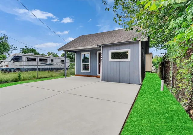 Photo 2 of Single family home for sale at 5603 N Wayside Dr, Houston, TX 77028 | MLS# 9375915 | Listing updated on 2026-09-15
