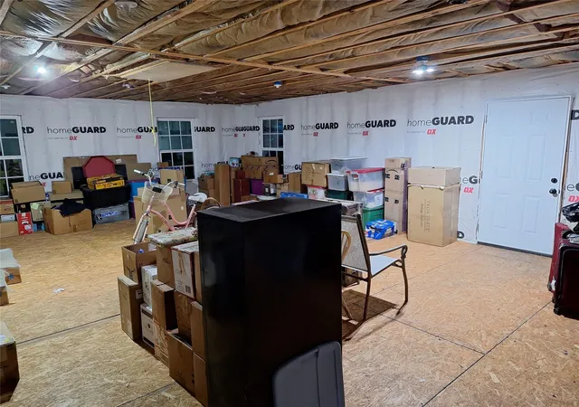 Photo 3 of Single family home for sale at 2417 Blodgett St, Houston, TX 77004 | MLS# 95219591 | Listing updated on 2026-09-24