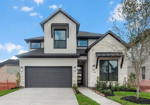 Photo 1 of Sale Pending at 10950 Middle Ridge Dr, Missouri City, TX 77459 | MLS# 88892924 | Listing updated on 2026-09-15