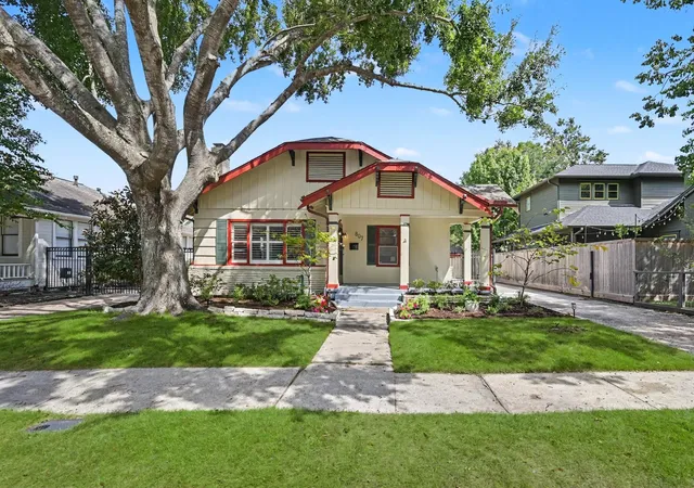 Photo 1 of Single family home for sale at 807 Key St, Houston, TX 77009 | MLS# 13698122 | Listing updated on 2026-10-03