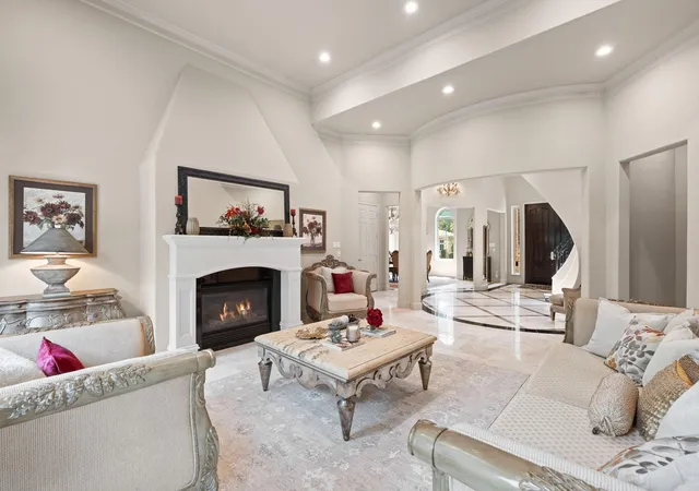 Photo 2 of Mansion for sale at 16 Grand Mnr, Sugar Land, TX 77479 | MLS# 19695805 | Listing updated on 2026-09-28