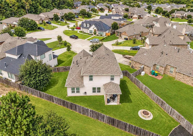 Photo 3 of Single family home for sale at 1728 Wandering Hills Rd, Conroe, TX 77304 | MLS# 78246643 | Listing updated on 2026-10-05